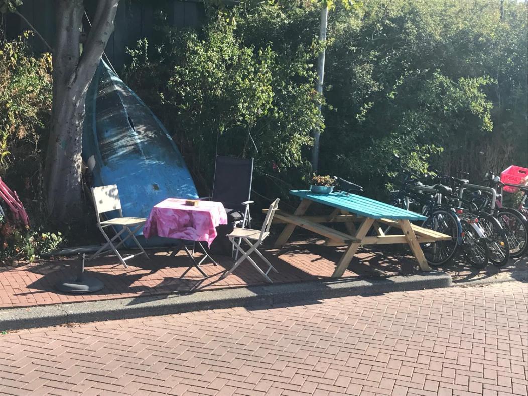 אמסטרדם Private Guesthouse Bnb The Waterhouse Houseboat מראה חיצוני תמונה
